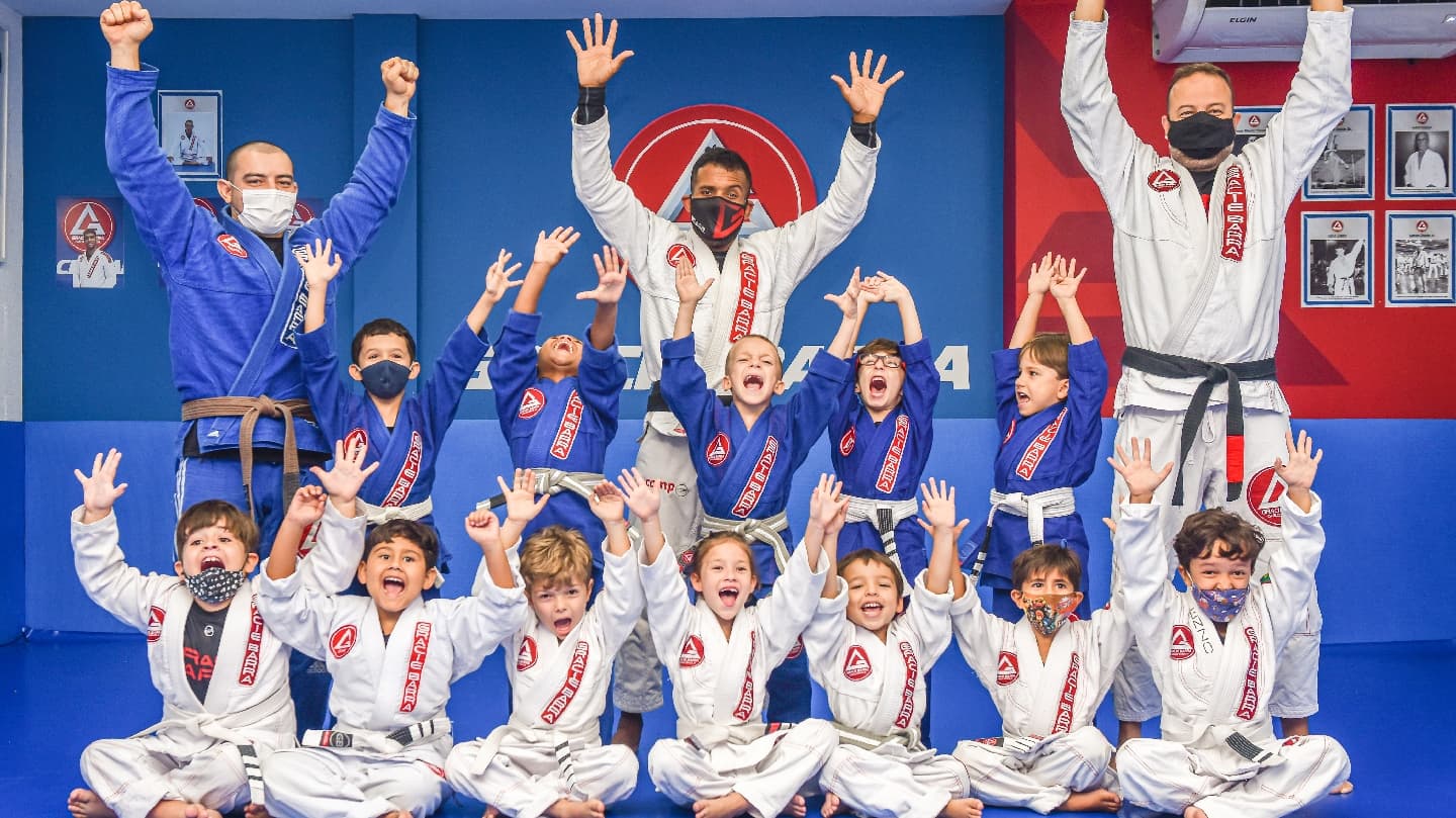GRACIE BARRA ICARAÍ - JIU-JITSU E DEFESA PESSOAL - Foto 1