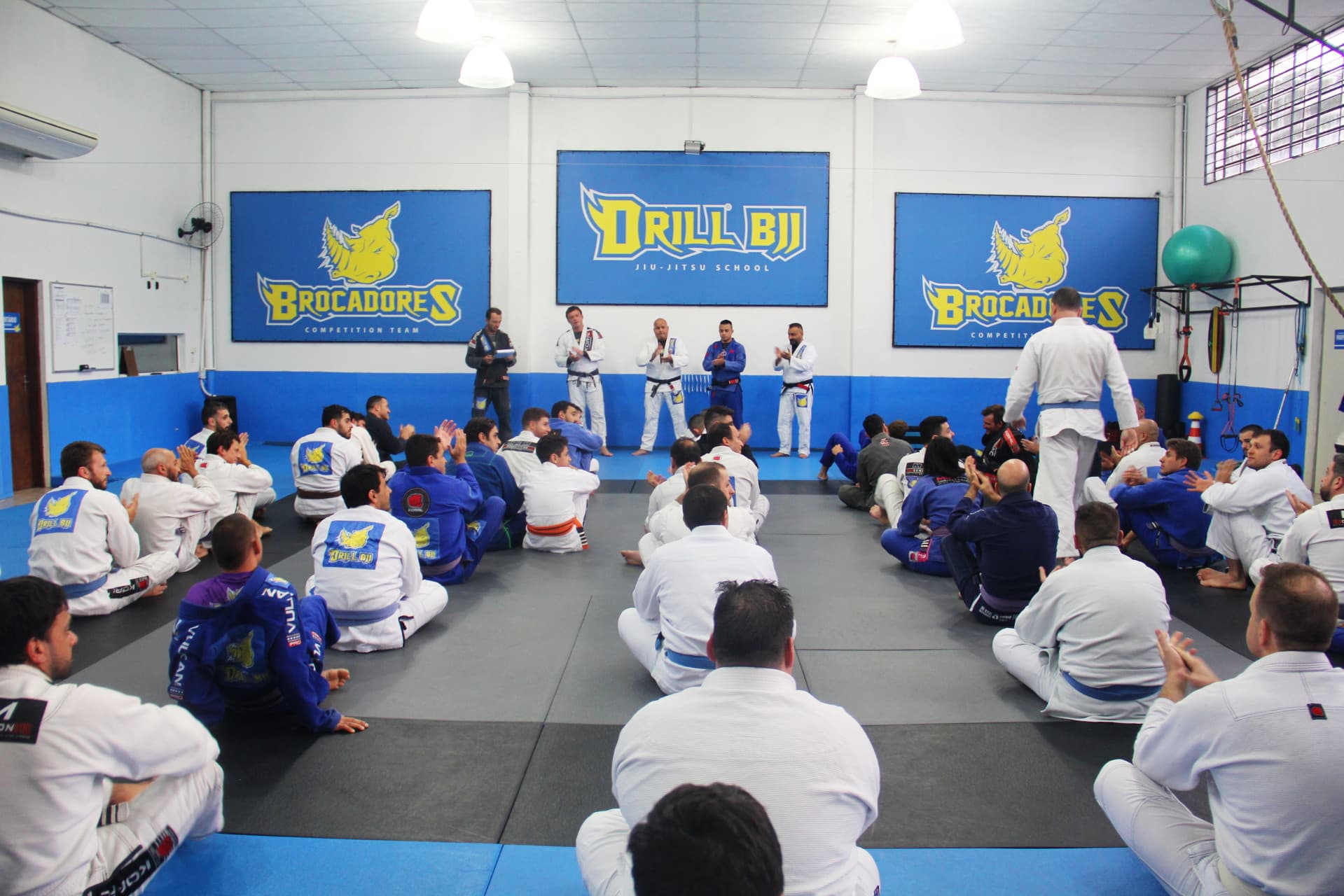 Drill Brazilian Jiu-Jitsu School - Foto 1